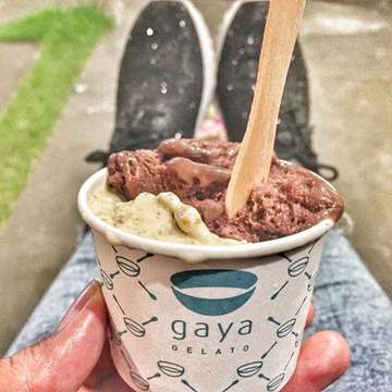 When a small cup of healthy gelato gives you abundant of happiness, @gayagelato ❤️ A "me" time on Friday night, away from home, also met up with the lady @natnite (thank you mi Amore, see you again soon) in @rumahsanur for a healthy dinner, watched Swadaya trailer and short deep convo. I am still not being me but hopefully things will be alright and everything moves smoothly and accordingly. Have a blessed weekend 👍🏼
.
.
.
.
.
.
.
.
.
.
.
#bali #balilife #dessert #deliciousfood #foodporn #foodie #foodgasm #foodphotography #dairyfree #gelato #italian #glutenfree #delisanur #deliciousbali #nomnom #mindset #friday #hangout #metime #selfrespect #weekend #sweets
