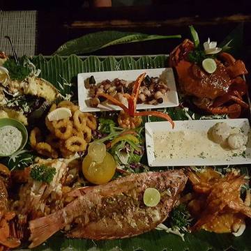 Yogi's Paradise & Grill - photo 8