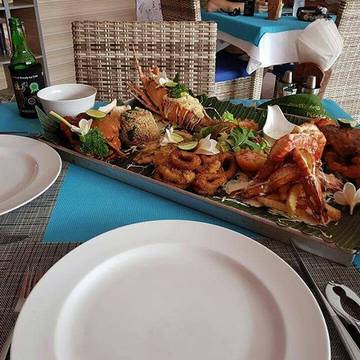 Yogi's Paradise & Grill - photo 9