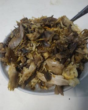 Bubur ayam atau ayam bubur?

#buburayam #buburayambetawi #indonesianfood #instafood