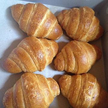 Wow mantap kita punya😸🙀🍞🍮🍩#croissant #chocolatecroissants #rotienak #bread #breadhealthy #rotitanpapengawet #dumara #dumaraubud #dumarabakery #bakery