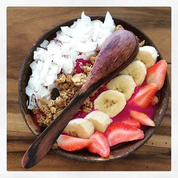 Dragon fruit bowl 🐲🐲#frozenyogurt #healthyfood #healthylifestyle #pitaya