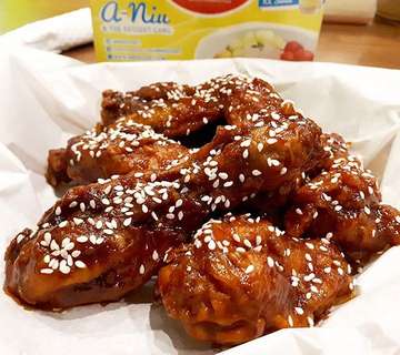 Snacks di sore hari : korean chicken @daedae.chicken 
Taste good..
.
.
#kulinermedan #welovefoodmedan #nomnom #makanmana #kulineraddict #foodie #foodporn #foodgasm #foodlover #likeforlike #like4like #instafood #koreanchicken #chickenwings