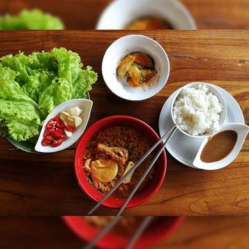 #food #korean #ramyeon #rice #kimchi #soup #ganjangchicken #tasty #awesome #best #absolute #perfect