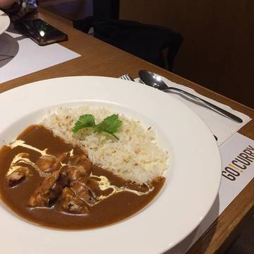GO! CURRY
Brown Hot Curry with Garlic Rice and Zetsy Cheese Chicken
.
.
.
.
.
#makan_keliling #food #foodies #instafood #foodgasm #foodgram #foodporn #foodblogger #foodstagram #foodlover #foodislife #instafoodie #makan #makanan #eat #snack #icecream #dessert #maincourse #appetizer #cafe #restaurant #worldfood #foodoftheday #foodphotography #mukbang #garlicrice #curry #chicken