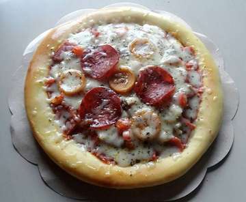 Mamagita Pizza 
Beef papperoni sosis😊 full mozarella
#pizza #mamagitapizza