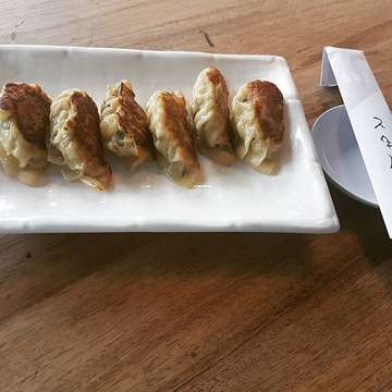 Shrimp Gyoza
#ramenshop #japanesefood #yummyfood  #baliupdate #ramen #ramenboy