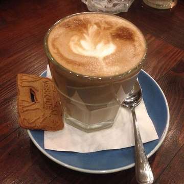 Idea, plan & feasibility with a cup of cafe latte > #cafesoiree #ngopisurabaya #cafelatte #braindstorming