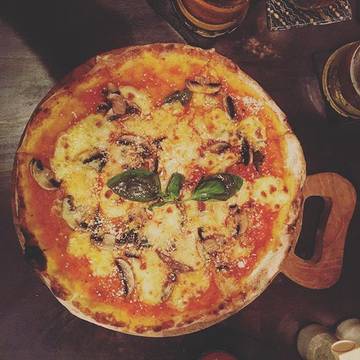 🍕 #fuzionubud #Bali #pizzanapoletana #ilovepizza #pizzagram #pizza #pizzatime #pizzaislife #pizzalover🍕 #pizzaup