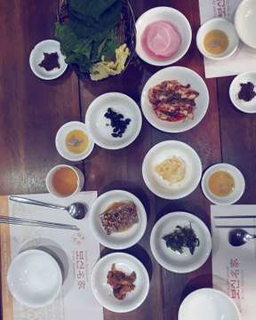 Lunchtime

#koreanfood #forgetdiet