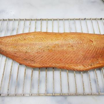 Perfect Smoking results with Convotherm 4 Combi Oven, we used Bradley Apple Wood Chips to create this masterpiece #welbilt #convotherm #convotherm4 #smokesalmon #smokechicken #bradleybisquettes