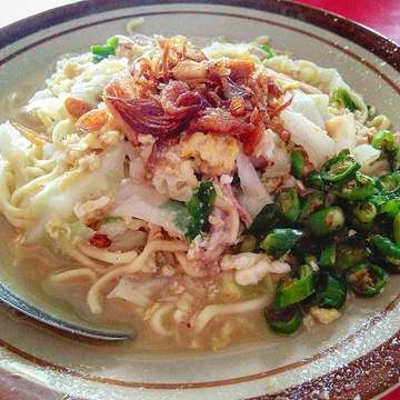 Diary 26/365
.
🍴 Bakmi Djogja Mas Tok
📍 Warung Buncit
...
🍜 Bakmi Godog
...
💵 IDR 21.000
.
#myteddiary #geninatheexplorer #bakmidjogjamastok #bakmi #noodles #kulineryogyakarta #kulinerjakarta #kulinerjkt #kulinerindonesia #kulineran #culinary #food #foods #eat #eats #makanan #foody #foodies #foodhunter #foodlover #foodjkt #foodgram #instafood