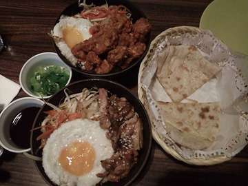 Chicken teriyaki rice bowl and chicken salted egg rice bowl.mumpung buy 1 get 1.only 38k buat 2 rice bowl👍😂😍
#mumpungmasibuy1get1
#enak 
#yummyfood 
#japanessefood 
#shibuyacafejakarta 
#melawai