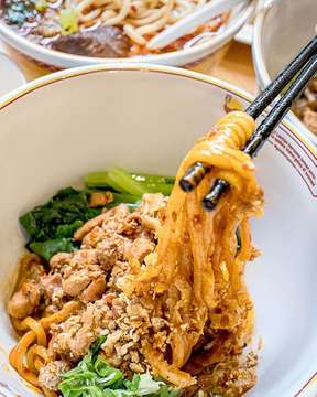 Golden Century - Lamien & Dim Sum Express - photo 5