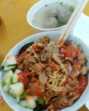 Bakmi Akoen👀😀
#bakmiakoen #noodle #lunch #spicy #favorite #foodies #fave #thankful #godisgreat