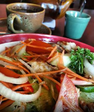Chicken garlic salad and hot ginger tea #katskitchenthaifusion