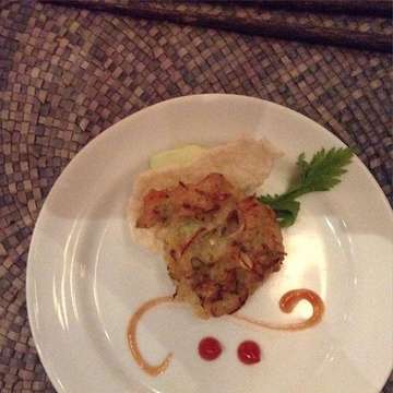 When catsup becomes art 😊 .
.
.
.
#thisisbali #foodporn #eat  #eatyourvegetables #ubudbali #BaliBliss #ubudmeansmedicine #travelblogger #traveldiaries2018 #catsup