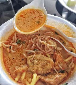 Special laksa from FuramaXclusive.
You must try!