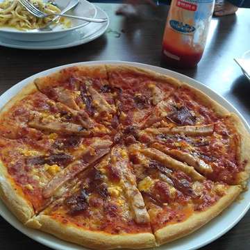 🍕 pizza terenak 👌👌👌