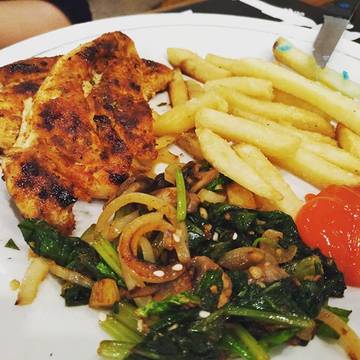 Grilled chicken steak @spot_eatanddrink  #bandung #bandungfoodies