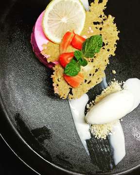 #redvelvetcake#dessert#coconuticecream#strawberry#mintleaves#lemons#taste#savebali#