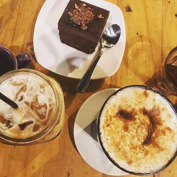 When latte meets crème brûlée...
#coffee #coffeetime #coffeelover #coffeedate #coffeeaddict #coffeeshop #coffeegram #latte #cremebrulee #kopi #kopiku #journey #journeycoffee #instagram