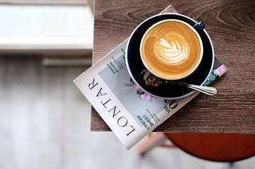 I don't drink coffee to wake up
I wake up to drink coffee ☕️
@marblecoffee .
.
.
#GoFUJIFILM #Fujifilm_id #xt10_id #coffee #instacoffee #caffeine #coffeeaddict #coffeegram #coffeeoftheday #coffeelover #coffeelover #photooftheday #instagood #delicious #cake #bakery #foodphotography #foodphoto #deguhphoto #bali #barista #baristadaily