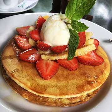 С Масленицей!!!🥞🥞🥞
Happy pancakes week 😁
-
#maslenitsa#pancakes#pancakeweek#yummy#breakfast#morning#indonesiabali#kuta