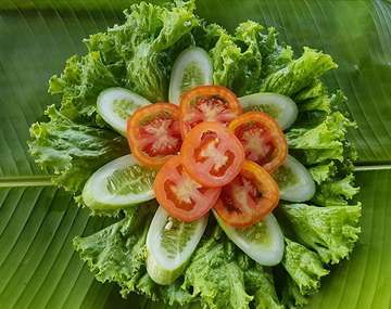 fresh veggie for side dishes

#vegetables #freshfood #sidedishes #javanesefood #healthyfood #makagallerycafe #bandung #westjava