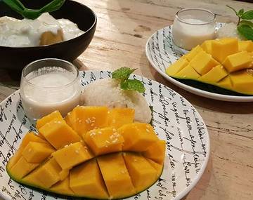 The best Mango With Sticky Rice n Tapioca in Coconut Milk.." Hangout special n best dessert 🤗😍😋