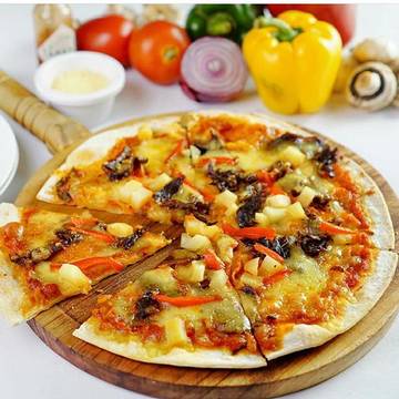 Pizza Beef Jerky
#thepapandayan
#hbgrillgarden
#pizza
#taketime
#taketimetorelax
#taketimetolove
#balanceinlife
#bookdirect
#luxuryhotel
#hotelbandung
#visitbandung
#explorebandung
#kulinerbandung