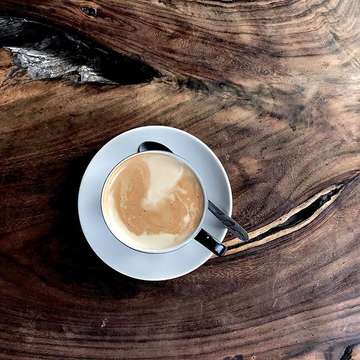 ⠀
⠀
coffee perfection!
⠀
홈메이드 코코넛 밀크를 넣은 카라멜 라떼라니
⠀
내일 또 와야지
⠀
⠀
#freakcoffee
#ubud #bali