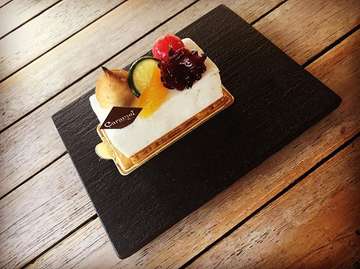 #sweettooth #cake #lemoncheesecake #ubud #ubudhood #caramel #bali #balibible