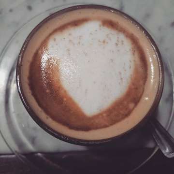 Picollo time...
#picollo #picollolatte #coffeegram #coffeelover #coffee #instadrink #instacoffee