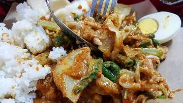 "Gado-Gado Kartika"

#kuliner #gadogado #foodporn #salad #indonesianfood