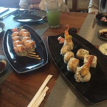 Yummy sushi and other Japanese dishes