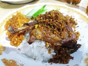 Warung Nasi Bebek Sinjay - photo 2
