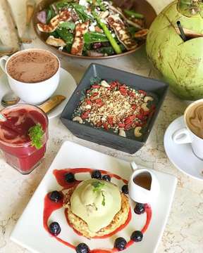 Pancake-Dreams come true at @EdenCafeBali 🙌 😋 If you fancy something sweet for breakfast, it is definitely your place to go ❗