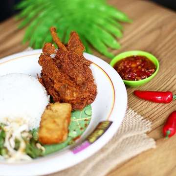 Ayam Penyet Surabaya - Bogor Timur