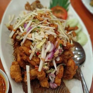 Gurami thai style

Bodaeng thai
Jl. Embong kenongo 62
Surabaya

#kulinersurabaya #flpsurabaya #bodaengthai #foodlovers