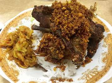 Warung Nasi Bebek Sinjay - photo 1