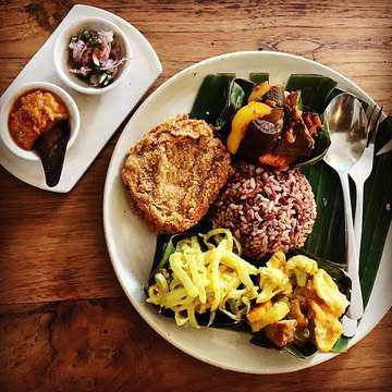 #ubud #vegitarianfood #warung #warungsopa #veganfood #semiveganlife