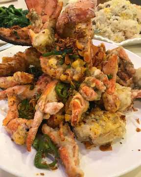 Salt and pepper lobster ! 
#saltandpepperlobster #saltandpepper #spicy #lobster #delicious #sogood #yummy #foodie #ilovefood #eatwithme #boston #bostoneats #malden #mingsseafoodmalden