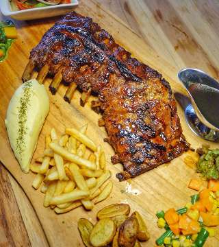 Guys! You’re invited to an Ozt Cafe Steakhouse & Ribs 2nd Anniversary party😜👋 ada promonya loh setiap hari, dari 21 Maret - 1 April 2018, dari jam 11 siang-12 malam. Promonya: BUY 1 GET 1 PORK RIBS! BUY 1 500 grams, GET 300 grams! (get 2 free side dishes)
.
*T & C apply
• dine in only
• no limit order
• no outside food and drinks 🤗 #deliciousbalinews