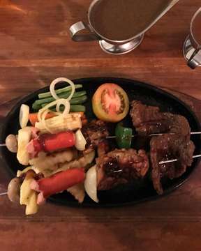 Kebab 
Taste : ⭐️⭐️⭐️⭐️ out of 5
Price : ⭐️⭐️⭐️⭐️ out of 5
Place : ⭐️⭐️⭐️ out of 5
.
.
.
📱: iP7+
🏠 : Pasadena
📍 : Jl. Sukamaju, Bandung
💰 : ~Rp. 100k (for 2)
#instafood #food #instapic #yum #delicious #fresh #foodie #foodpornshare #goodeats #igfood #foodstagram #foodbloggers #nomnom #instayum #foodblog #foodgasm #foodphotography #foodpics #foodlove #foodporn #instaphoto #foodgram  #foodoftheday #foodaddict #bandungcafe #bandungculinary #bandungfoodporn #bandungfood #bandunghits