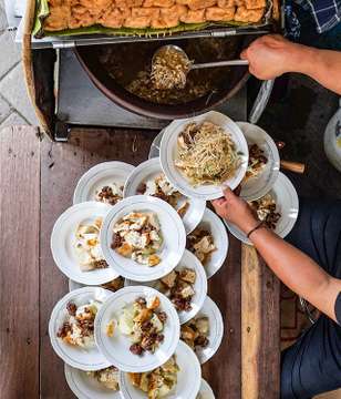 Lontong Balap Pak Gendut 👌🏻
•
#lontongbalap #lontongbalappakgendut #lontongbalappakgendutasli #Surabaya #food #streetfood #Indonesia