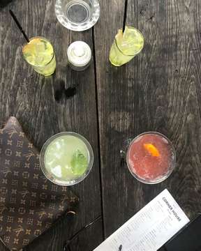 Cocktails before dinner #bali #seminyak #cocktails #cornerhouse