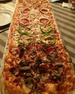 Metro Pizza / Metro Pizze 🍕🍕🍕 #tunapizza #peperonipizza #pizza #metropizza #pizze #italianpizza