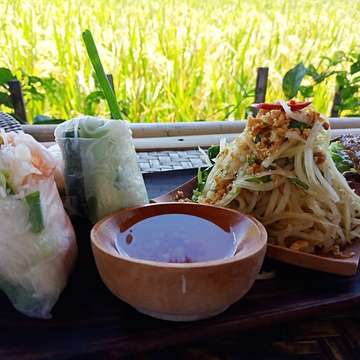 Actually all I need is a #ricepaperroll and a #ricefield and Im #happy. #onlyforyou #goodtimes #goodmoment #canguu #bliss #lunch #bali #lunchtime #lunchbreak #foodporn #food #seminyak