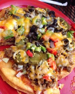 Mama’s Mexican Pizza at @NachoMamasRVA is why #iLoveRVA! ❤️❤️❤️ More info - click bio link. @JerryMillerNow @iLoveCVille